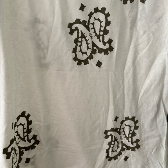Civil Regime Men’s White T-Shirt with Paisley Print Size Medium BNWT - Picture 11 of 12